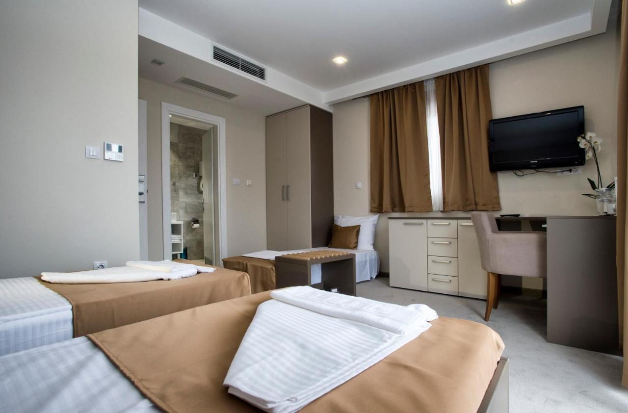 Hotel Fobra Podgorica Exterior photo